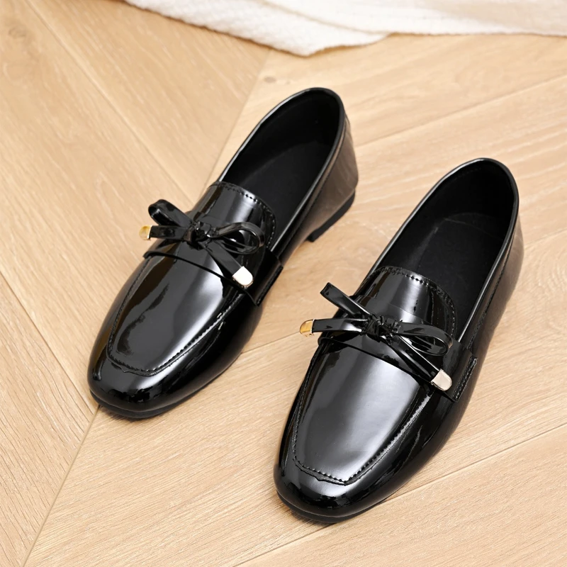 

New Plus Size Loafers 2026 Casual Shoes for Mothers Comfortable Summer Women's Shoes Outdoor Fashion Women's Vulcanized Shoes