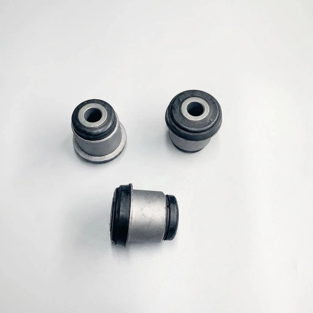 High Wear Resistant Rubber Control Arm Bush MK633970 MK335060 For Fuso Canter Euro5 Spare Parts