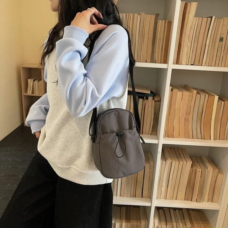 

Модная женская кожаная сумка-тоут класса люкс, элегантный классический стиль, сумка-мессенджер через плечо для повседневных выходов.