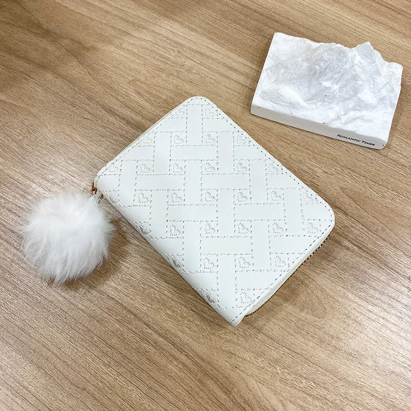 Monedero clásico con colgante de felpa para mujer, tarjetero bordado de moda, cartera corta de embrague elegante de cuero Pu, nuevo