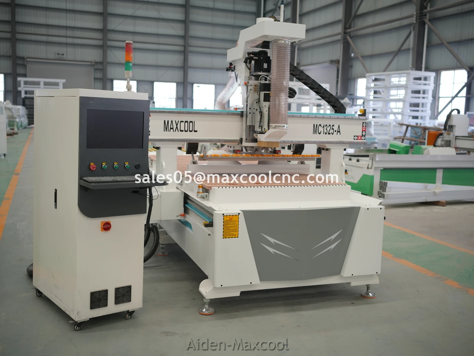 

Factory Price Atc Wood Cutting CNC Engraver Cutter Machine 4X8 CNC Router 1325 3axis 3D Sculpture Woodworking