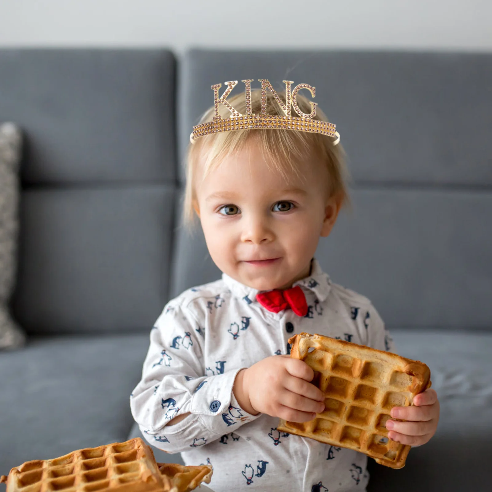 1 Satz 1 Set für Männer Strass König Geburtstag Party Dekorationen Glitzer Krone Prom Zubehör Kinder Krone Requisiten Haar Kostüm