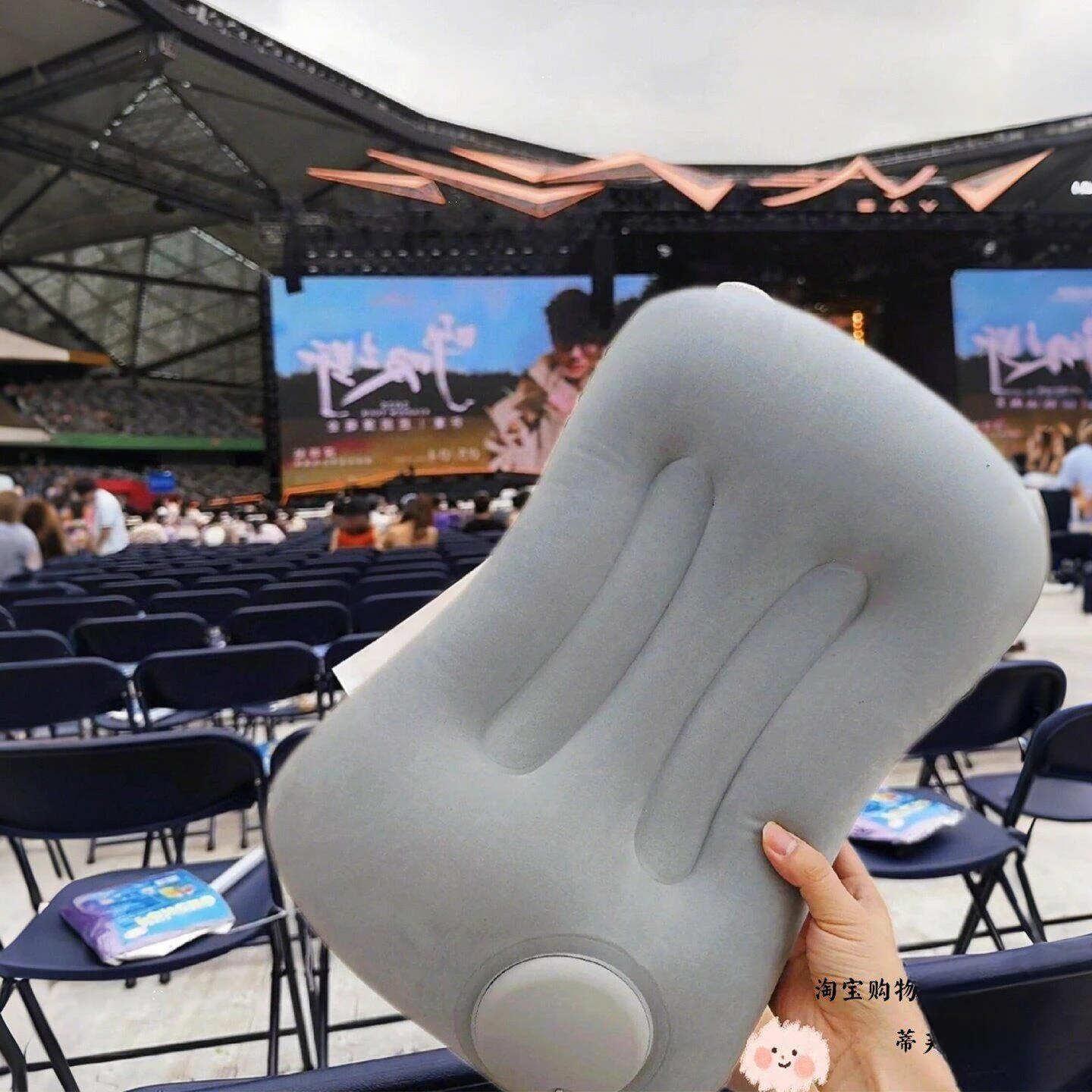 ポータブルインフレータブルシートクッション屋外音楽祭高さ調整パッド女性用コンサートインナーエリアシーティングマットキャンプ用品