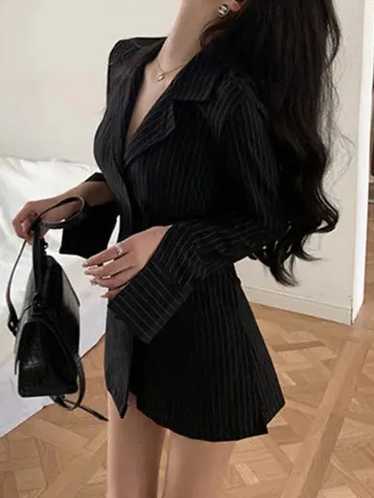 

Fashion Retro Black Stripe Women's Shirt Summer Korea Elegant Office Women Versatile Sexy Long Sleeve Medium Length Shirt