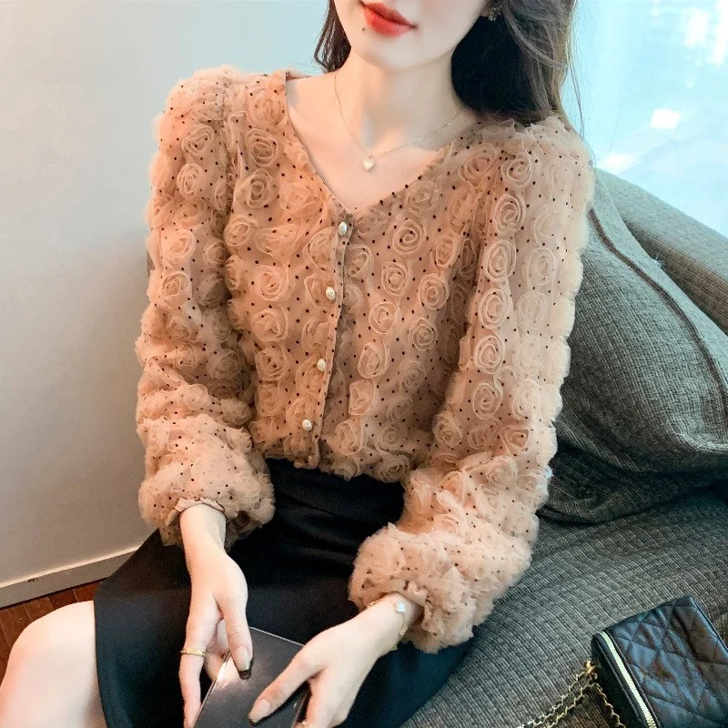 

Женская кружевная базовая блузка с V-образным вырезом и длинным рукавом, осенне-зимняя новинка, модный топ для ношения под одеждой