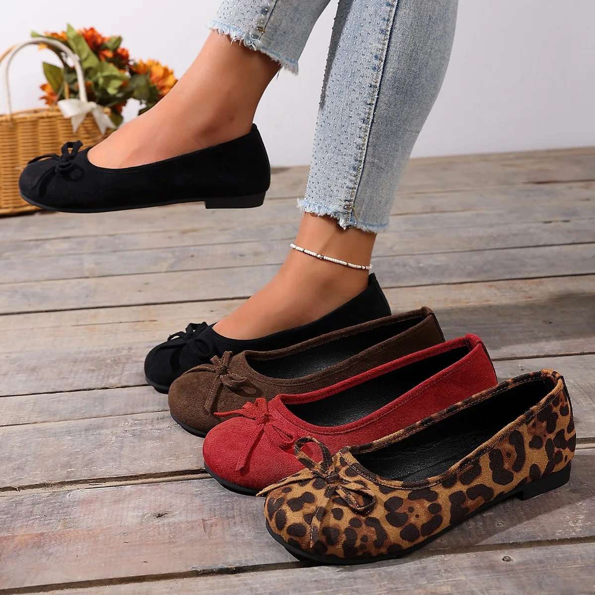 Large Suede Round Toe Single Shoe for Women, 2026 Autumn New Item, Shallow Mouth Flat Bottom Casual Shoes, Flat Bottom Shoes