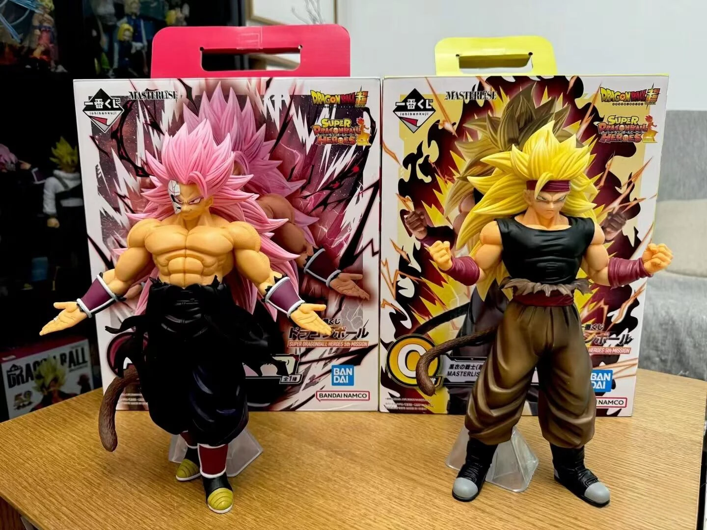 Dragon Ball One Reward Fifth Mission Black Goku Pink Super Blue Super 3 Goku Broly Collectible Action Figures Model Ornaments