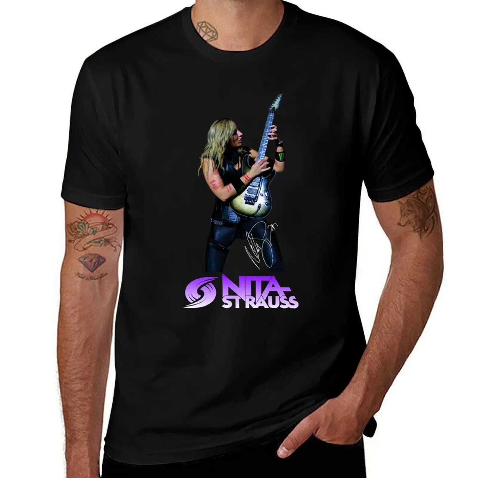 Футболка Nita Strauss Live T-Shirt, простой базовый дизайн, с короткими рукавами