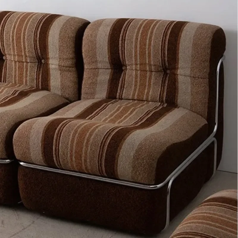 สไตล์วินเทจแบบไมลาร์ด ผ้าลายทาง โซฟาห้องนั่งเล่น