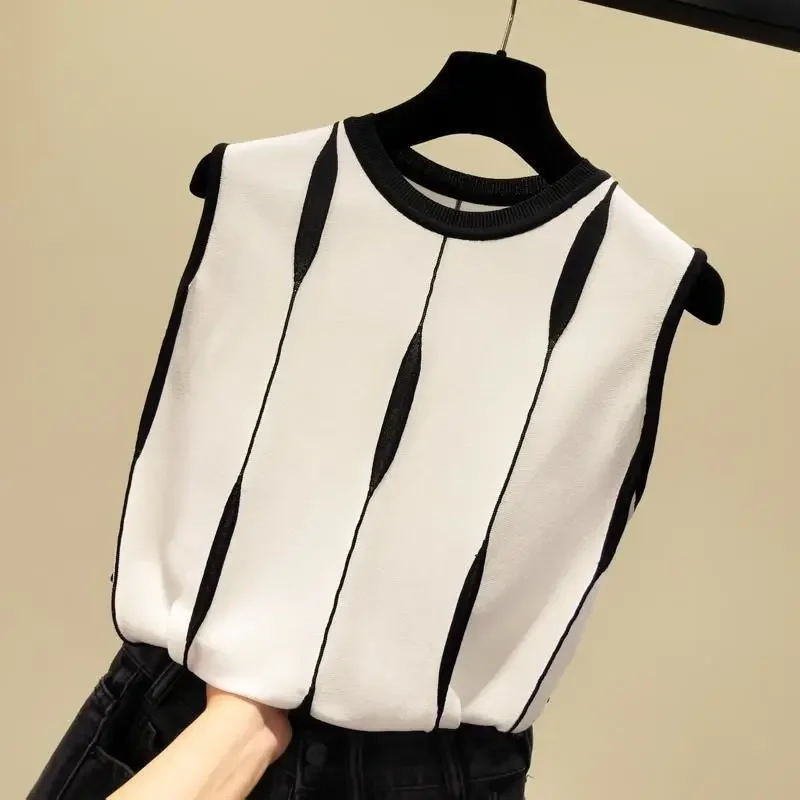 

Striped Vintage Chic Round Neck Knitted Sleeveless Women's Vest Korean Fashion Lightweight Summer Female Clothing Tank Tops V909