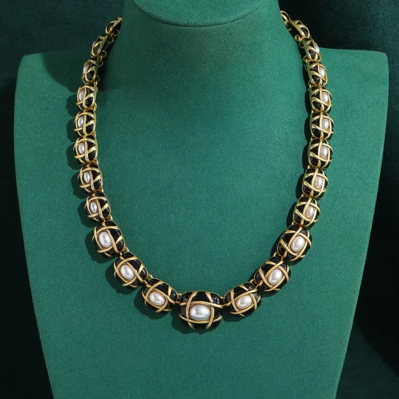 

Vintage Pearl Choker Necklace Square Black Natural Stone High Luxury Party Jewelry Classic Elegant Accessories 2026 New Arrivals