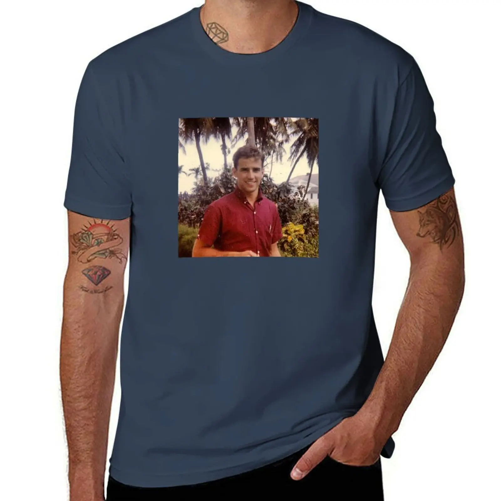 

Young Joe Biden T-Shirt Summer Holiday Casual Tee
