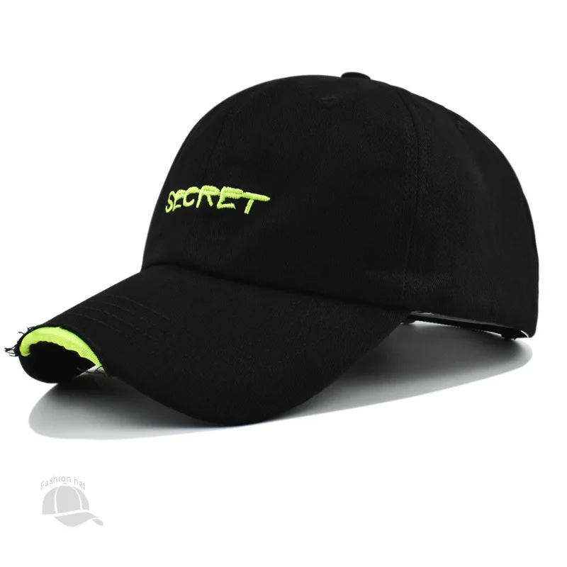 Color-Blocked Letter Embroidery Distressed Edge Soft-Top Baseball Cap, Unisex, Adjustable, Versatile, Face-Slimming, Suitable for All Seasons, Holiday Gift