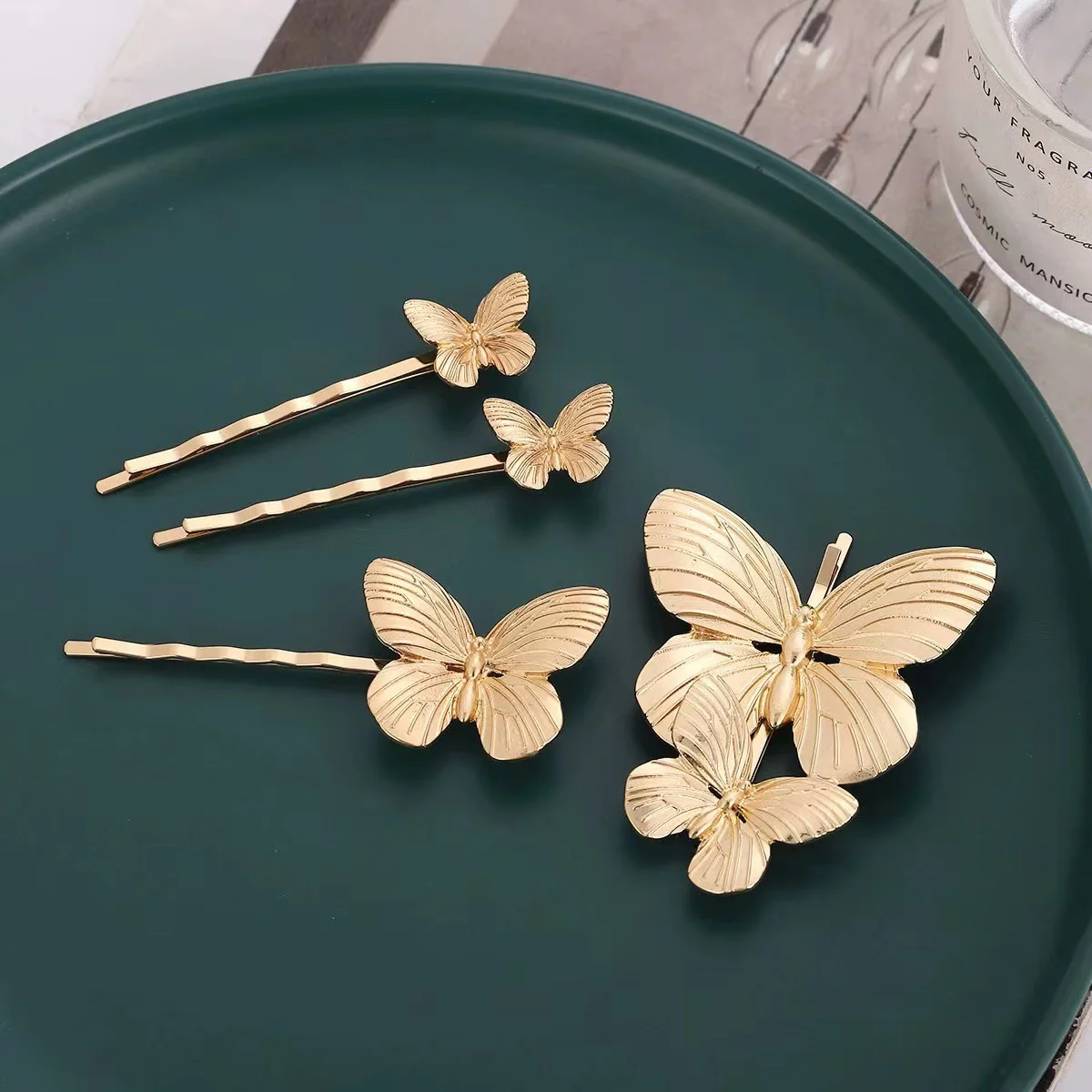 4pcs Gold Butterfly Headdress Advanced French Elegance Retro Simple Bangs Clip 3-dimensional Hair Clip Sweet Hair Accessories