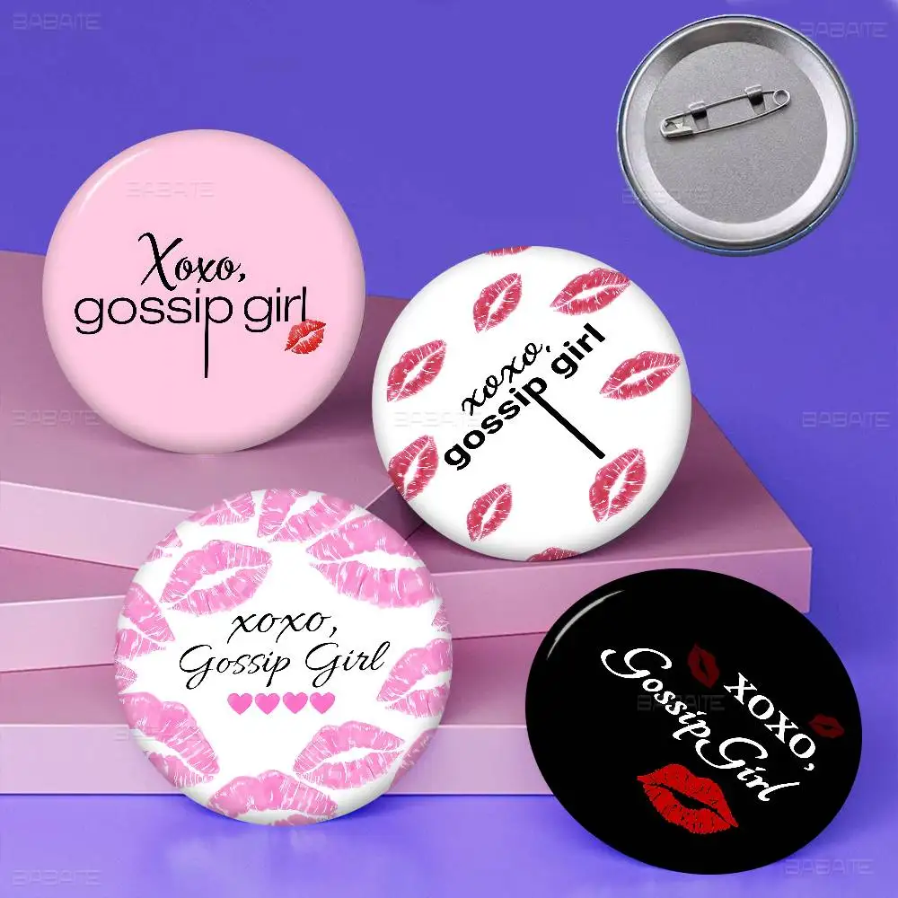 Classic TV Series Gossip Girls Tinplate Pin Button Custom Anime Role Old-school Brooch Cartoon Collar Badge Jewelry Gift Fans