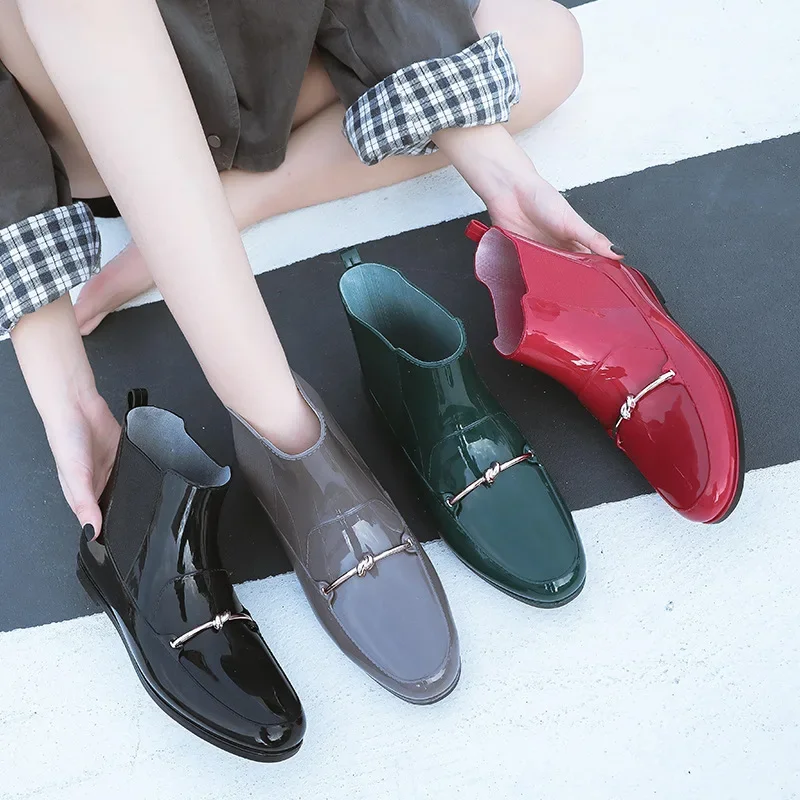 

Fashionable Low Heeled Women's Rain Shoes Trendy Rain boots Women's Low Tube Water shoes Solid Color Kitchen Work Shoes