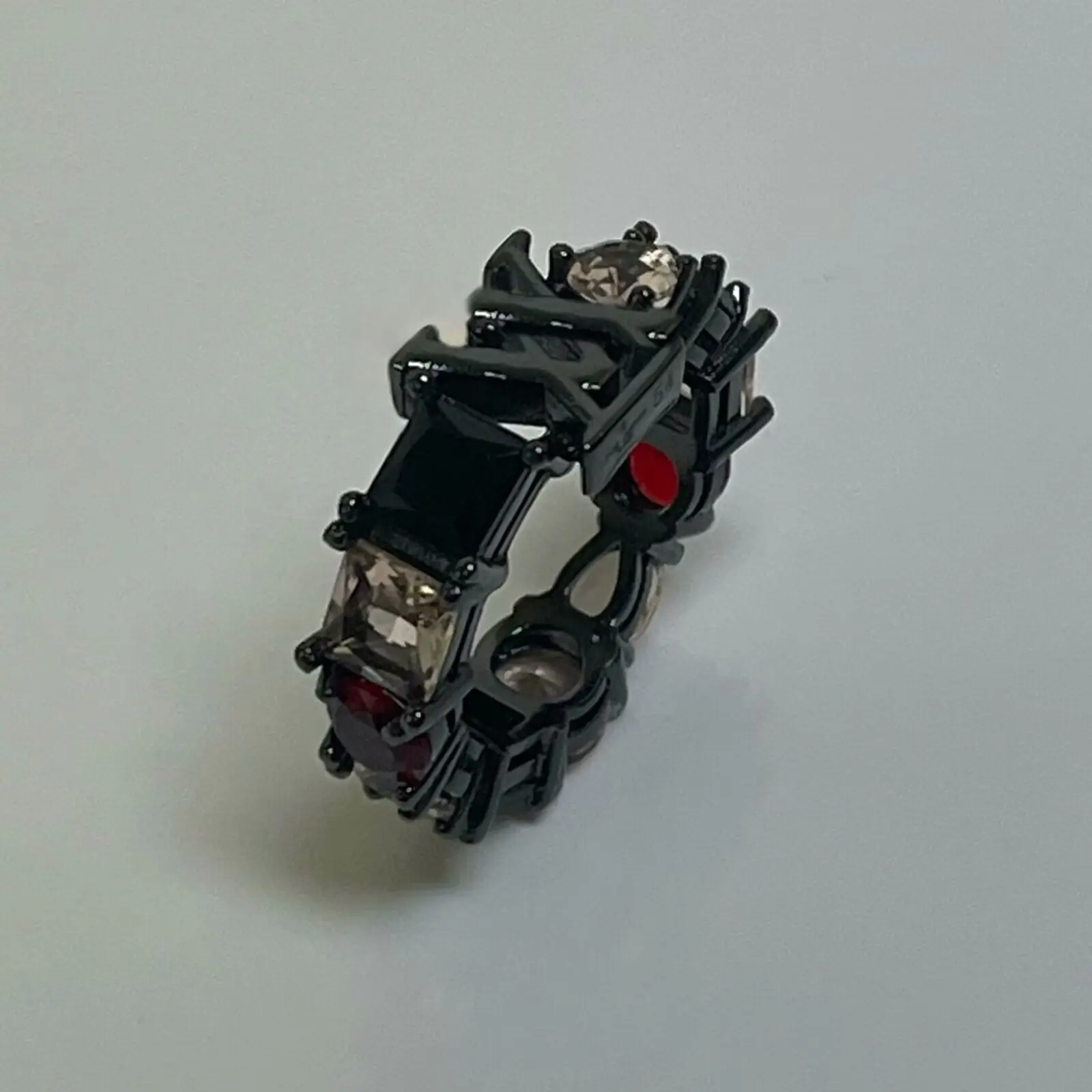 خاتم أحرف الماس المحارب الأسود ، ل المحارب الأسود ، التيتانيوم الصلب قسط روبي الدائري ، لفجيا