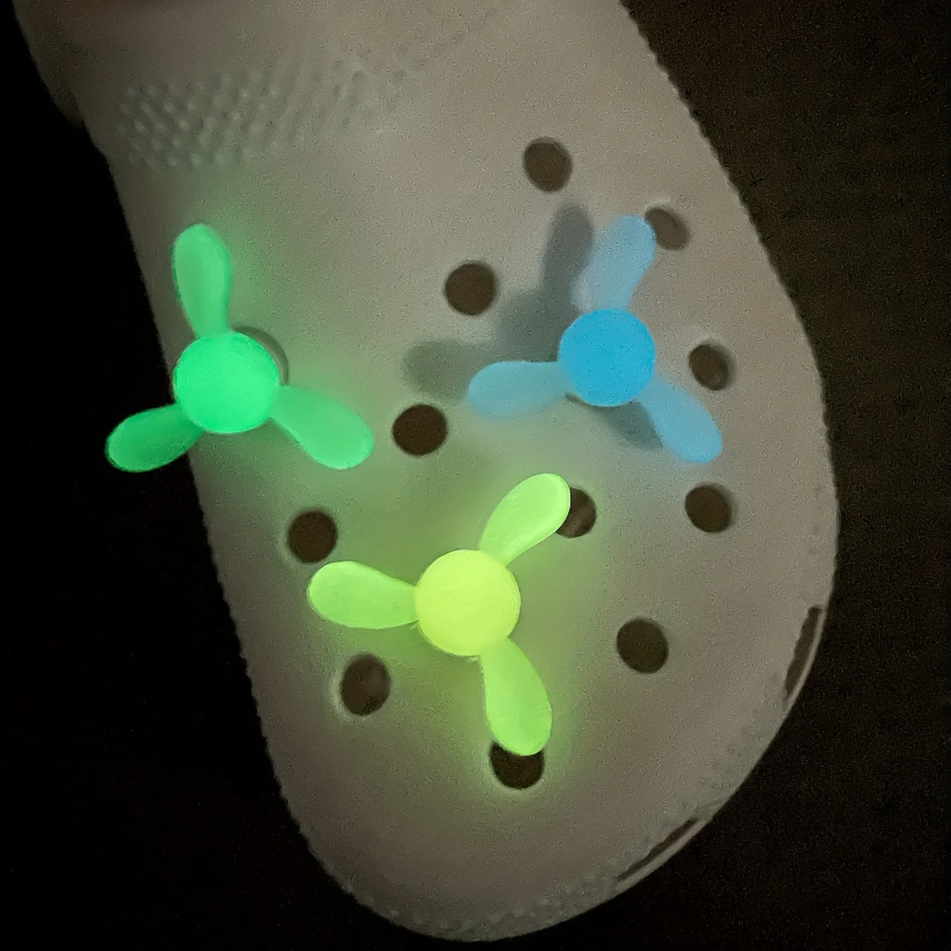 5pcs Luminous Windmill Shoe Charms DIY Rotating Accessories for Clogs Garden Outdoor Hole Shoes Decoration