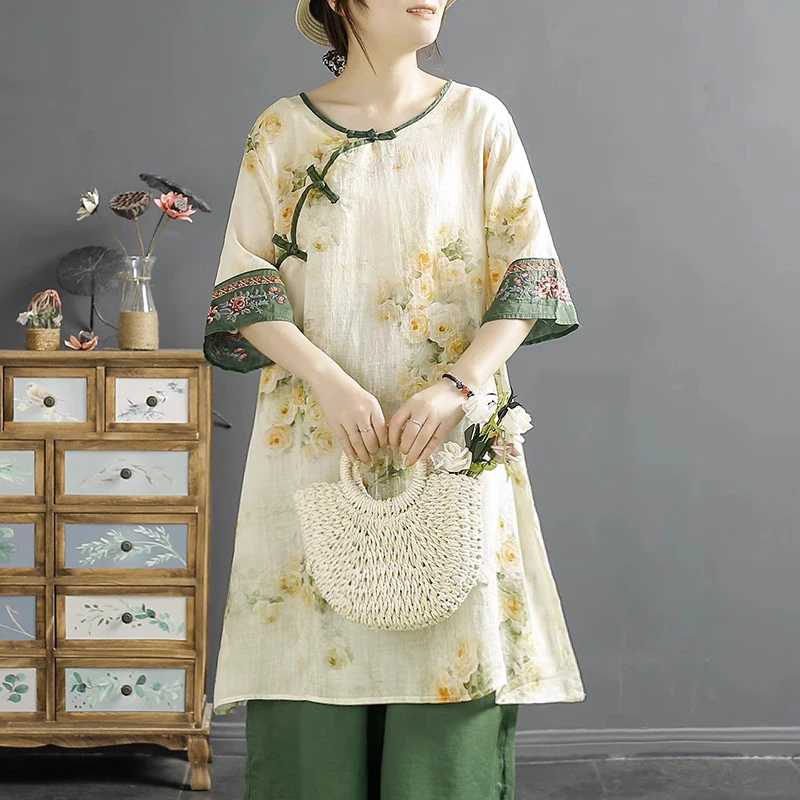 Haut en lin brodé rétro pour femmes, nouvelle collection d'été, longueur moyenne, fin, chinois, bouton latéral, slip, mélange de coton et de lin