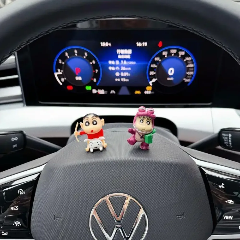 8 قطعة/المجموعة تلوين شين تشان الكرتون سيارة الحلي اللعب Kawaii البسيطة أنيمي عمل أرقام الفردية مركز وحدة التحكم الزخرفية #5