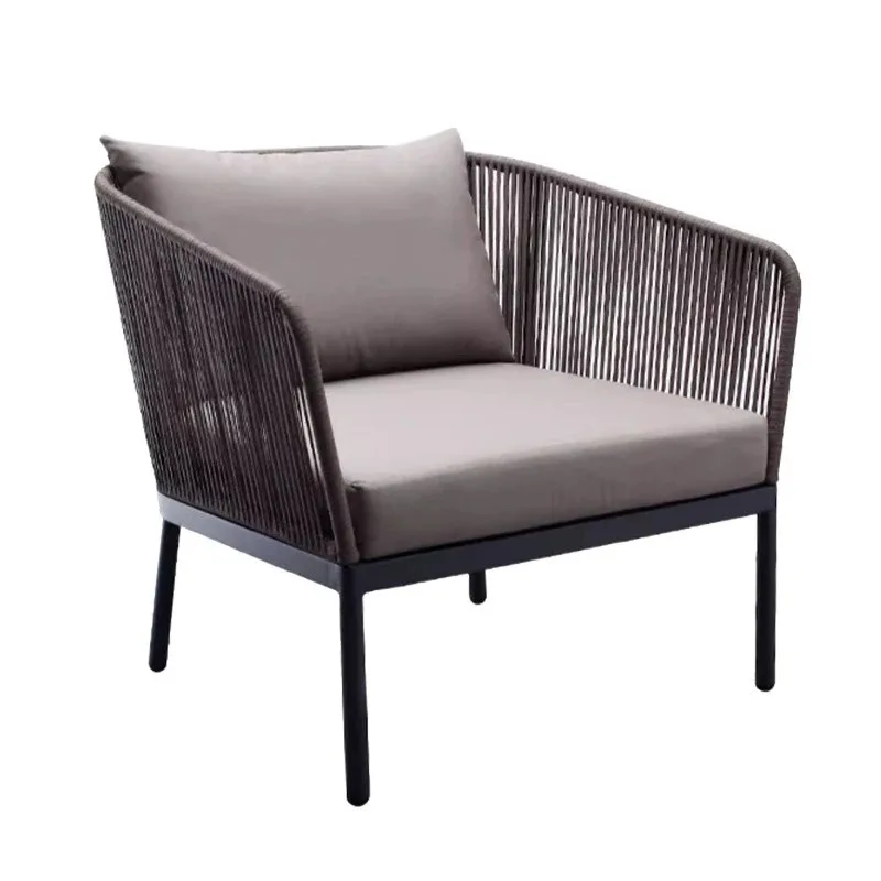 

Садовый диван для улицы в скандинавском стиле, водонепроницаемый, с защитой от солнца, из металла и ротанга.