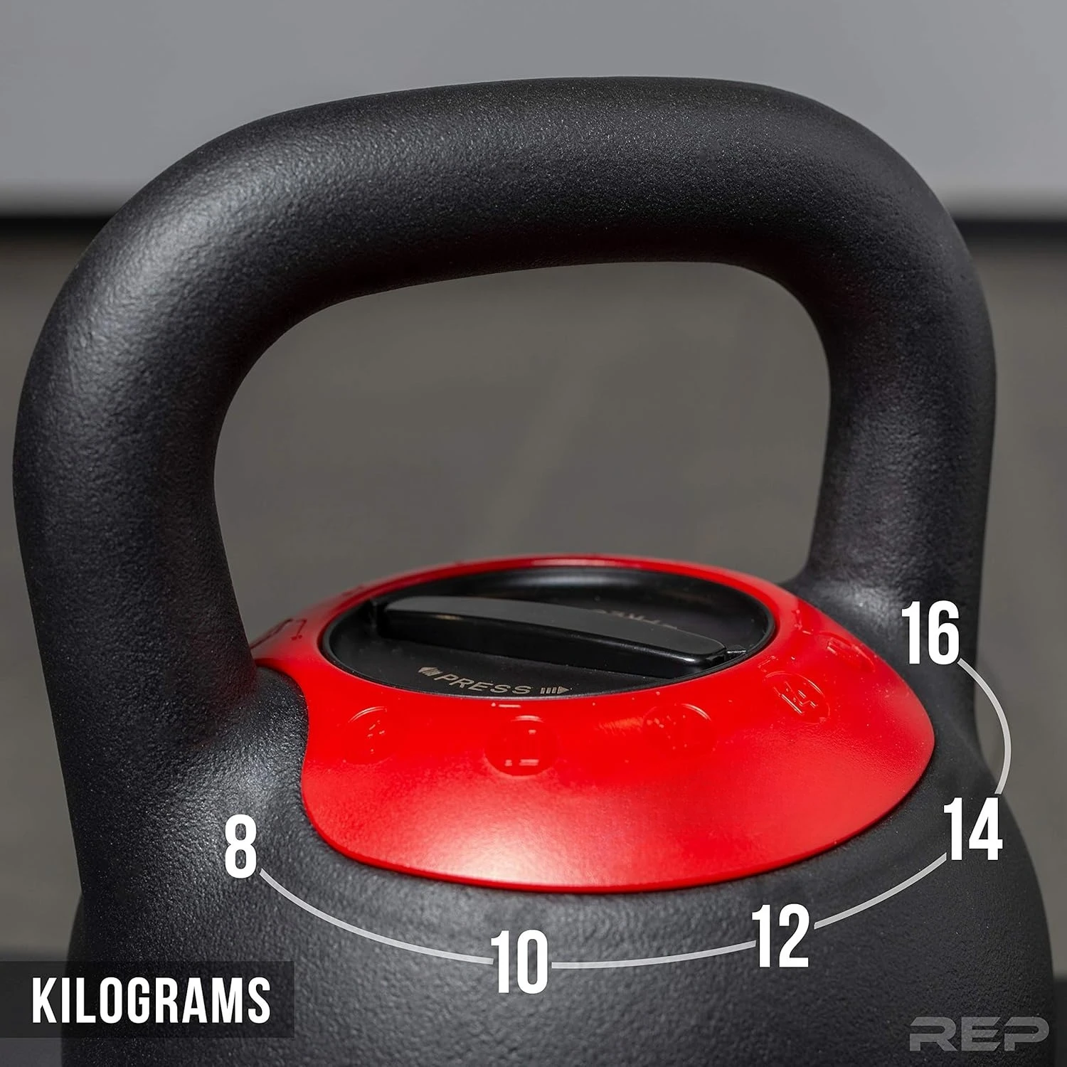 Kettlebell con recubrimiento en polvo mate: selección rápida de múltiples opciones de peso de KG o LB para entrenamientos HIIT y cross-training