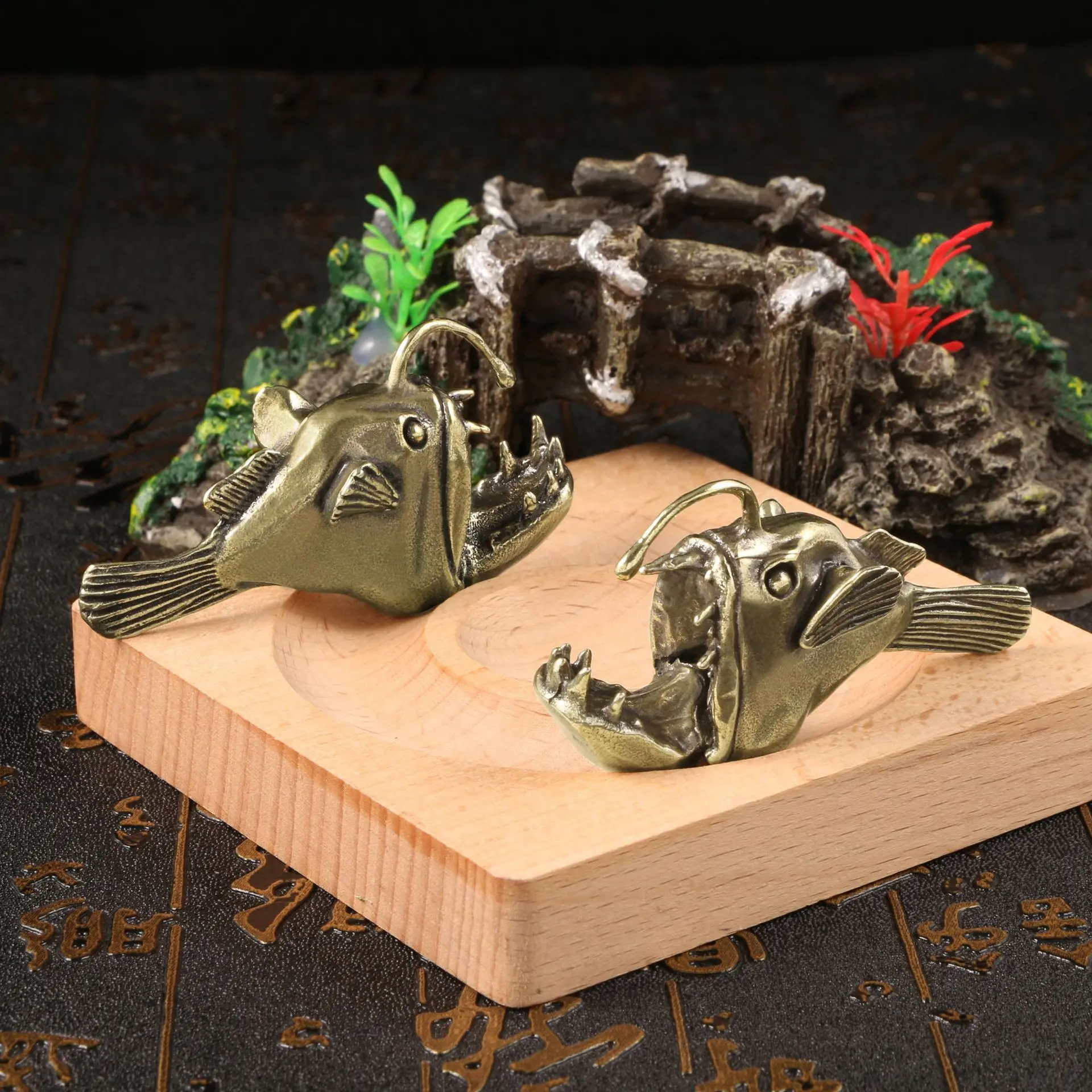 Ocean Beast Antique-Style Lanternfish Brass Ornament Creative Table Pet Tea Pet Copper Crafts Collection