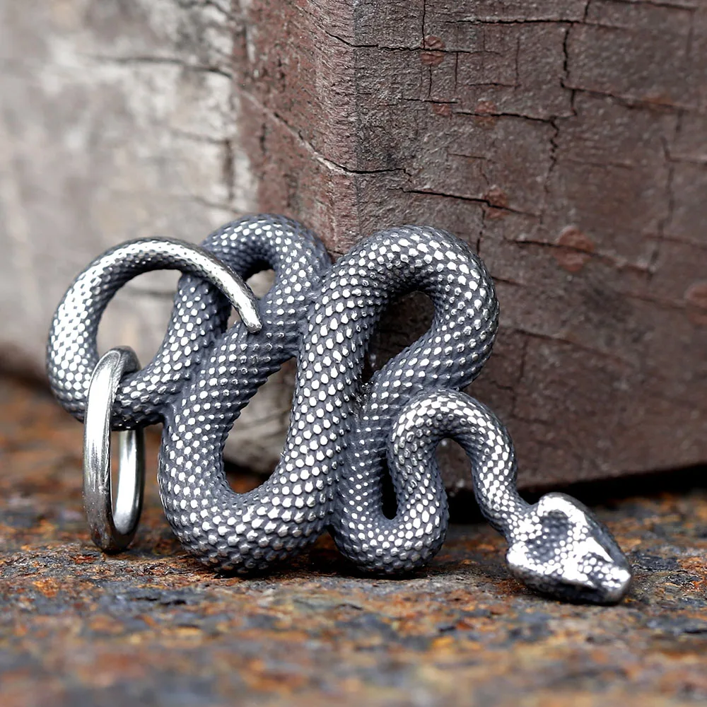 2023 new  Gothic Snake Pendant Necklace For Mens Stainless Steel Animal Pendants Chain Punk Biker Fashion Jewelry Creative Gift