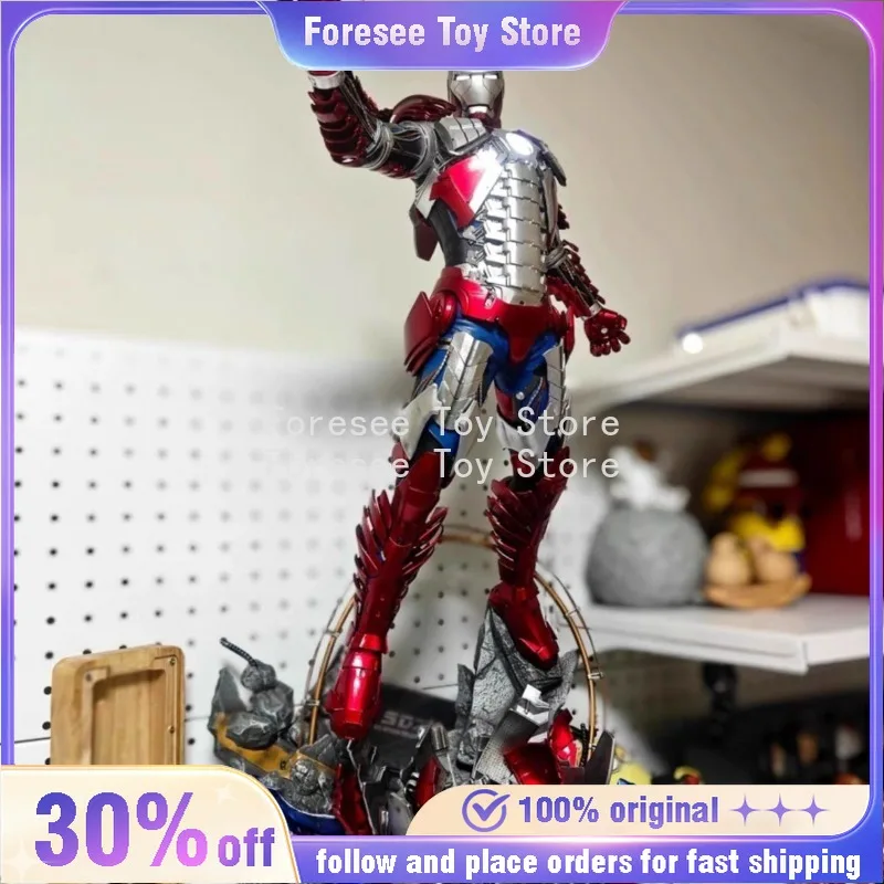 

New 66cm Iron Man MK5 Figure The Avengers Surroundings Figure Light-up Collection Desktop Ornament Decorations Gift for Children