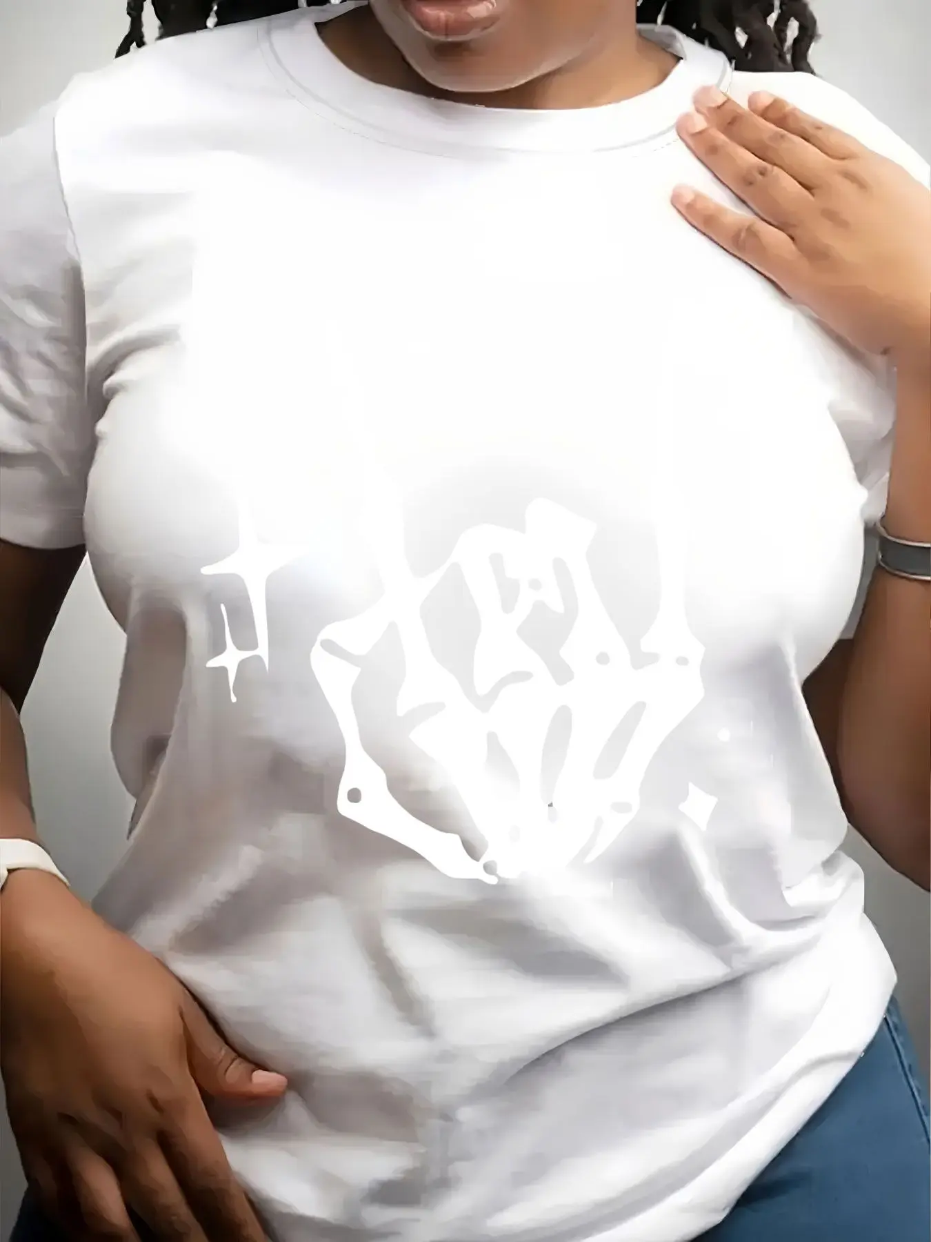 Women's Trendy Crew Neck T-Shirt Skeleton Hand Rock Sign Print Suitable for Casual Sportswear