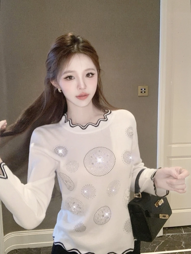 

Elegant Long Sleeve Knitted Top Women's Slim Fit Fashionable Beautiful Korean Style Diamond Embedded High-End Base Shirt