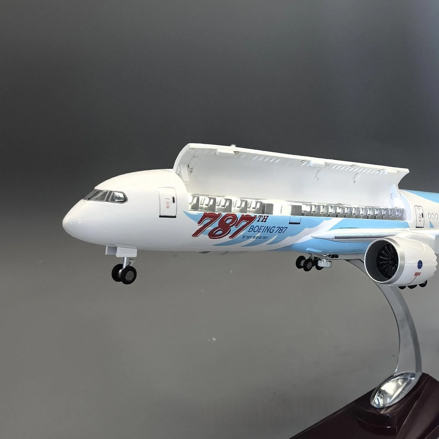 43CM Plastic Model Plane China Southern Airlines 787-9 B787 1/150 Scale Airplane Static Aviation Display with Wheels Lights