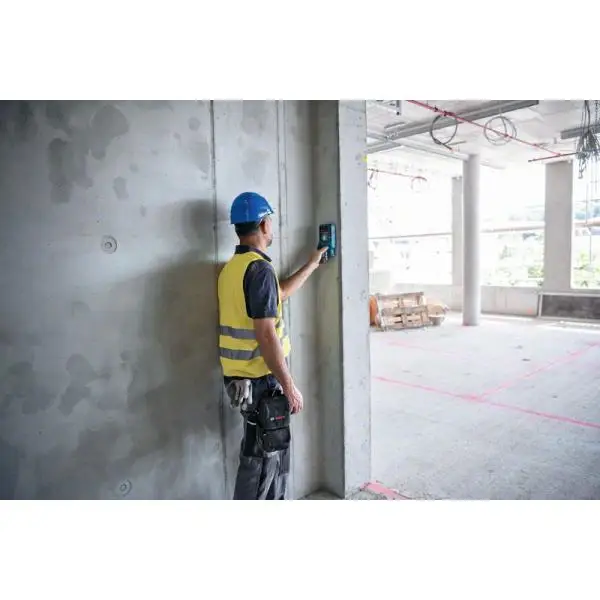 BOSCH - Rilevatore Wallscanner D-tect 200 C Professional con 4 batterie (AA) e set di accessori