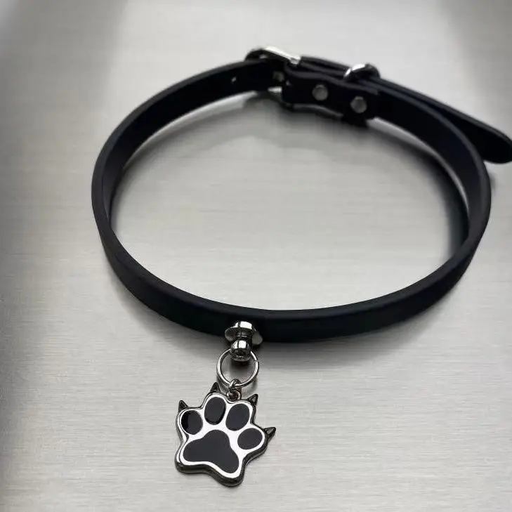 Punk Puppy Paw Print Leather Collar Women Rivet Sweet Cool Necklace Accessories Neckband