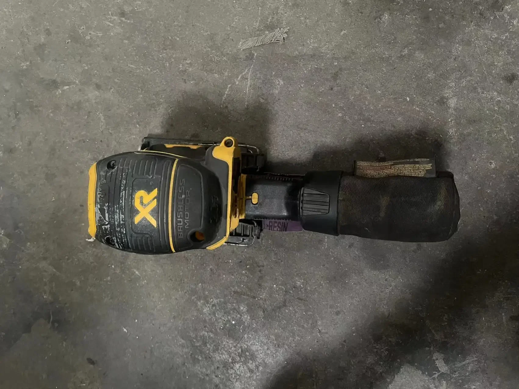 USED DeWalt DCW200 18V  Li-ion Cordless Brushless 1/4 Sheet Sander(ONLY BODY)