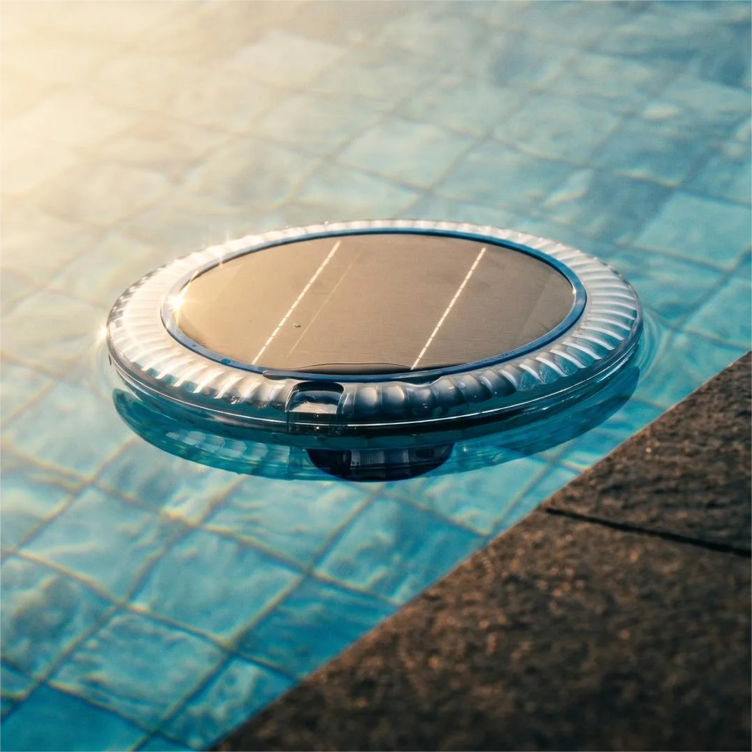 Self-cleaning solar pool ionizer, automatic mineral management system, suitable for above-ground and underground swimming pools