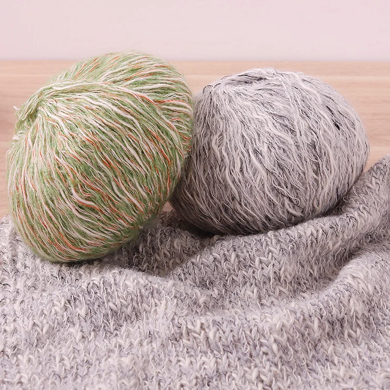 300 g Bambusfasergarn, ausgefallenes dickes und dünnes Garn, handgestrickte DIY-Materialien, geeignet für die Herstellung von Häkeln, modischen Pullovern, ausgeschnittenen Außenschals, Hüten, Schals,