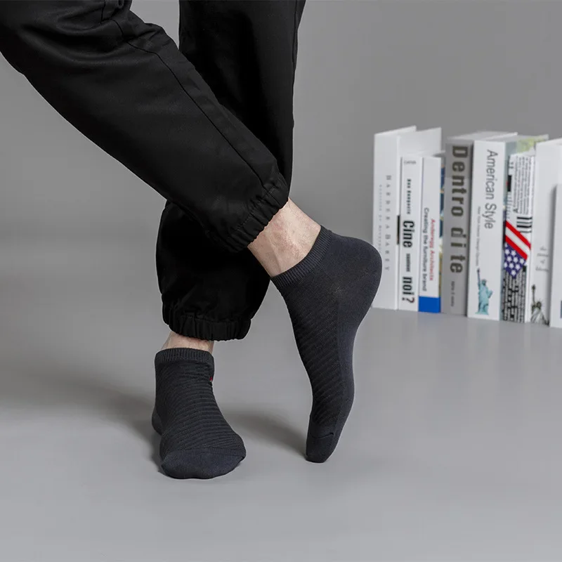 3/5 Paar Hochwertige Bambusfaser-Komfortsocken Neue Casual-Herrensocken, Einfarbige Socken, Bestickte Bootsocken und Kurzsocken – Detail 9