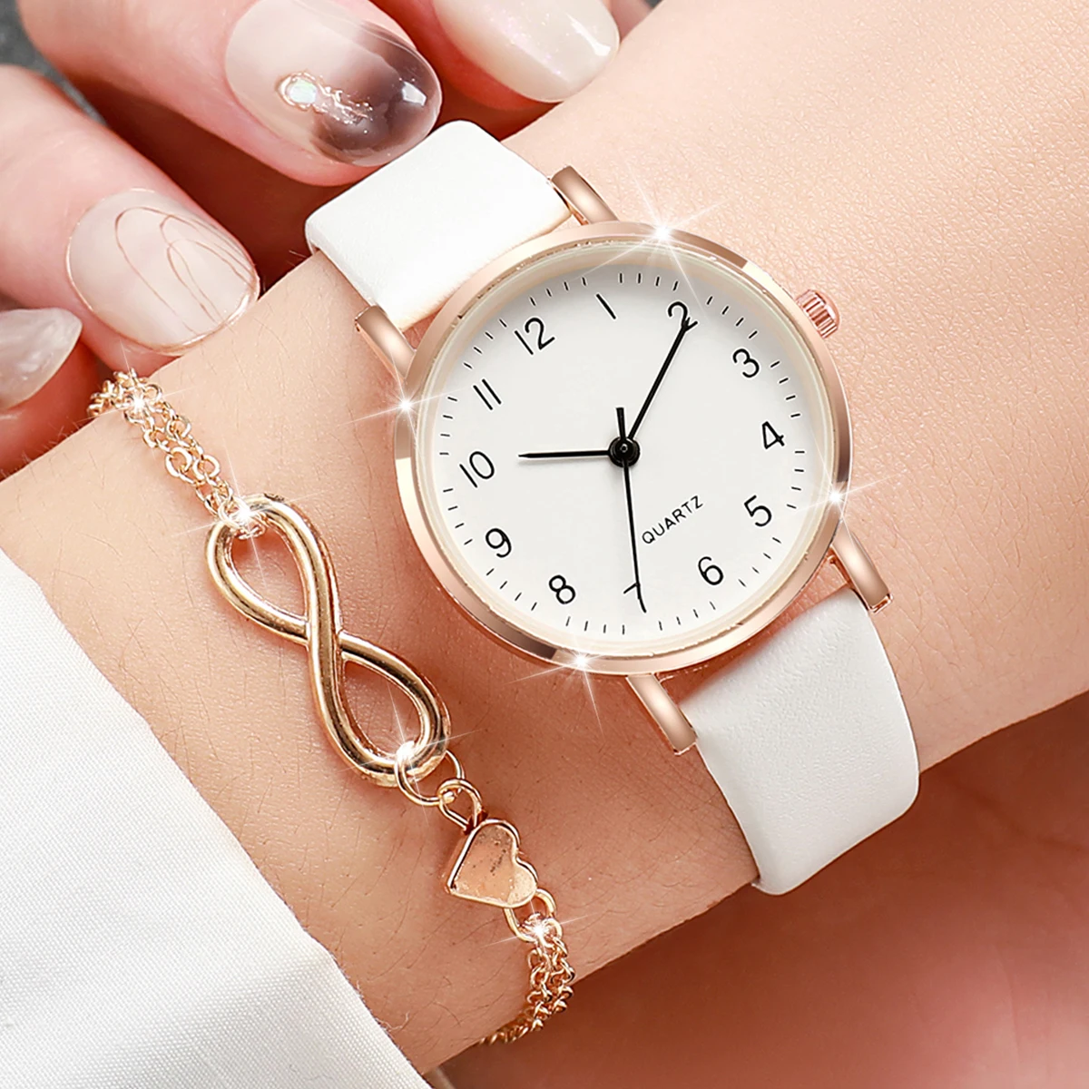 2PCS/Set Women's Watch Fashion Arabic Dial Leather Band Quartz Watches Gold Heart Bracelet Set