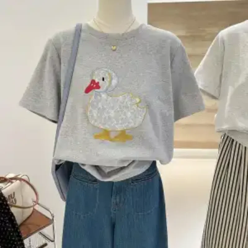 Women's Embroidered Duck Graphic Tee Crew Neck Short Sleeve Loose Fit Casual Summer T-Shirt