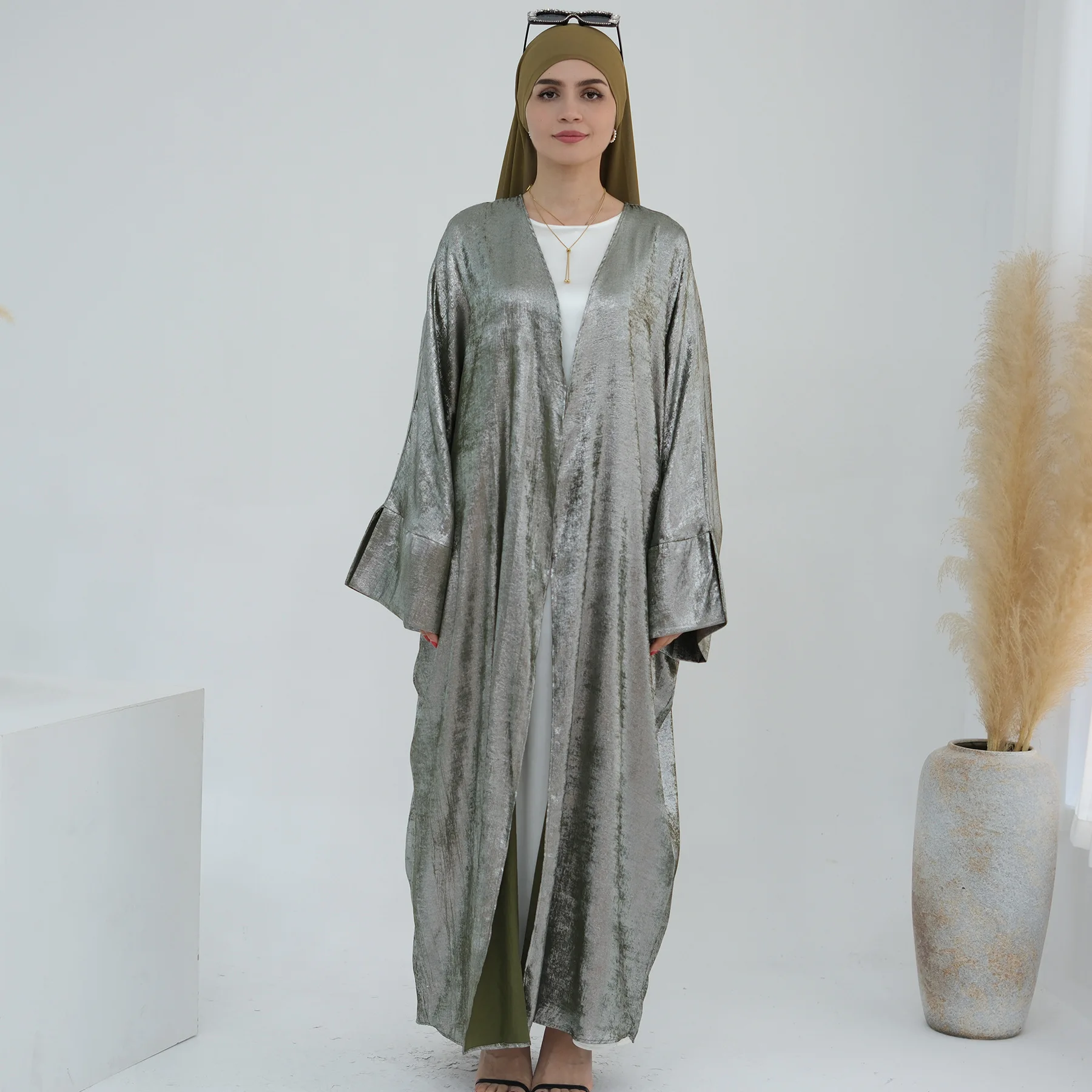 Muslimische Mode Strickjacke Abaya Shinny Polyester Modest Frauen Abaya Muslimischen Kleid Dubai Offene Abaya Mode Islamische Kleidung