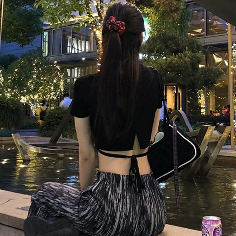 ضمادة تي شيرت المرأة اقتصاص سليم مثير الترفيه موضة جديدة الخامس الرقبة الكورية نمط الفتيات الساخنة بسيطة نقية الأساسية كل مباراة الصيف