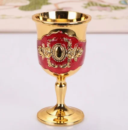 

Китайская чашка для ликера со стеблем из цинкового сплава, винтажный тисненый бокал для праздничных напитков, винтажная чашка для воды для домашнего использования