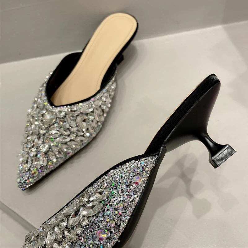 Luxury Rhinestone Sandals Women Slingback Slippers Female Fashions Low Heel Flip-flops Shiny Pointed Pumps Women Mule Slippers