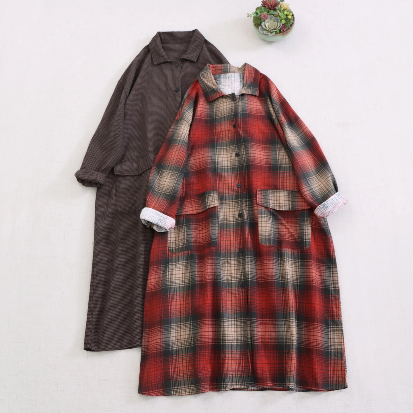 日本の森ガールヴィンテージチェック柄起毛コットンシャツドレス女性秋ターンダウンカラー長袖シングルブレストアウター