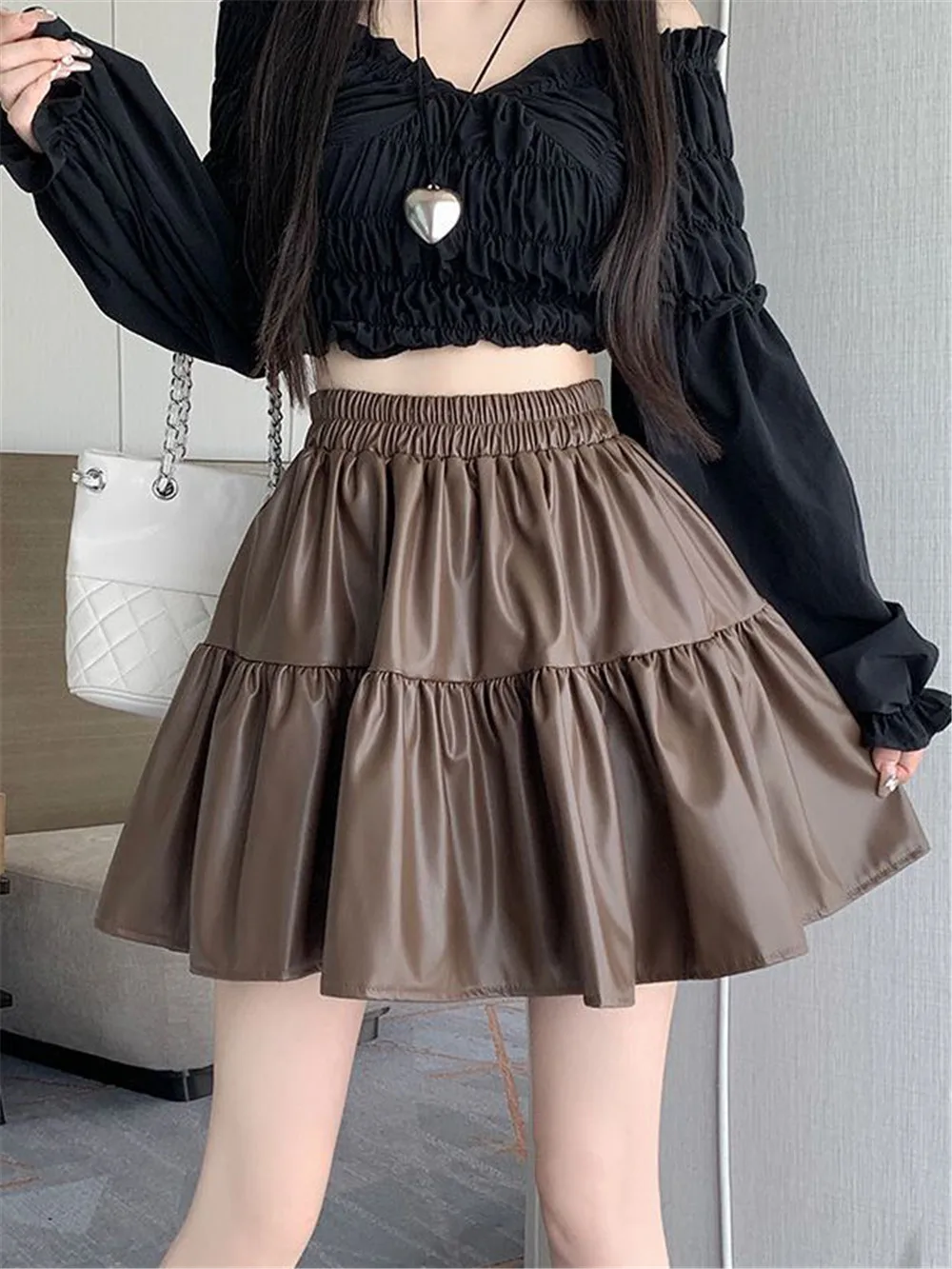 

Solid Causal Women Autumn Pu Short Skirts Winter All Match Pleated Mini Cake Pleated Skirt Sexy Chic Fashion Vintage Elegant