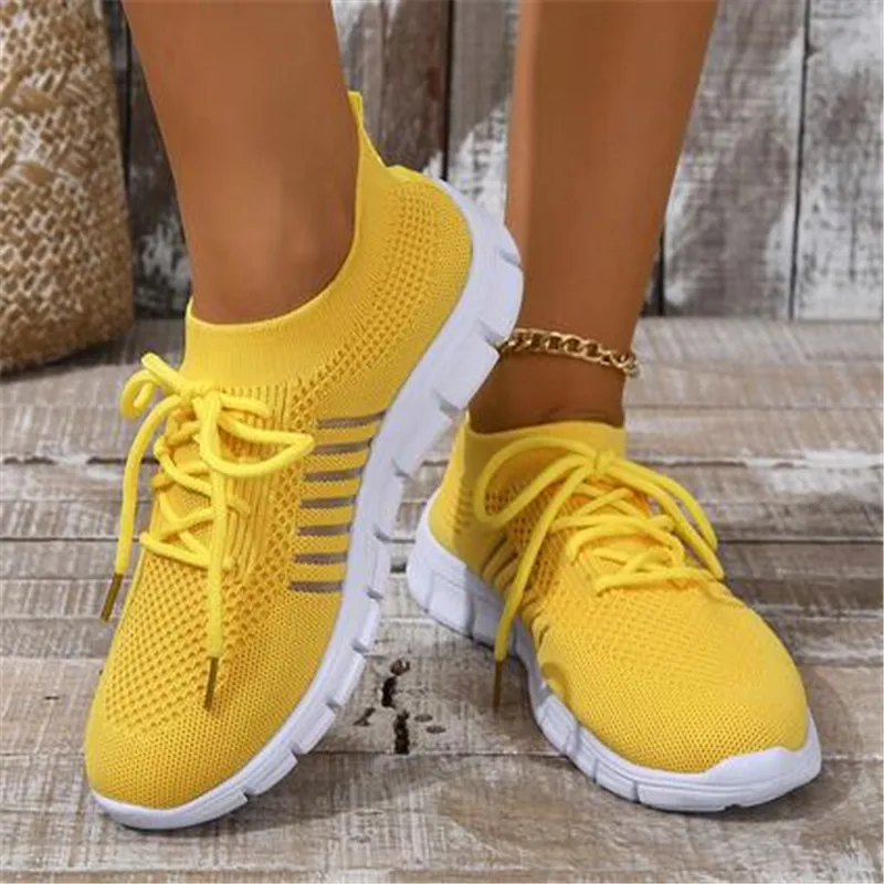 

Lightweight Breathable Running Shoes for Women Non Slip Knitted Green Sneakers Woman Soft Sole Slip On Casual Flats Plus Size 43