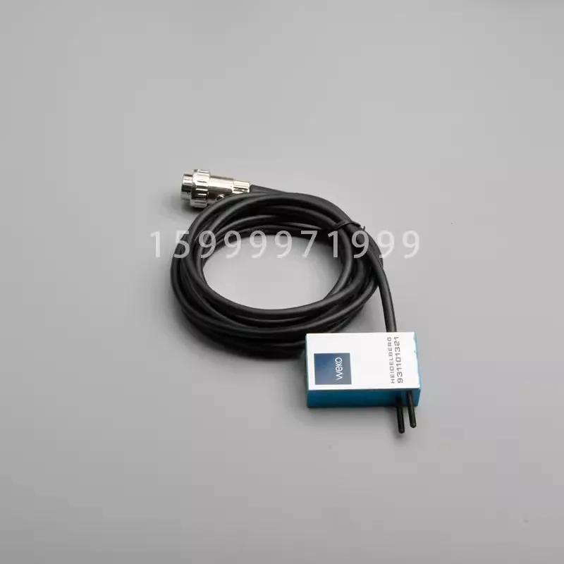 93.110.1321 Pressure Switch Sensor SM102 MO Printing Machine Spare Parts Photocell Sensor