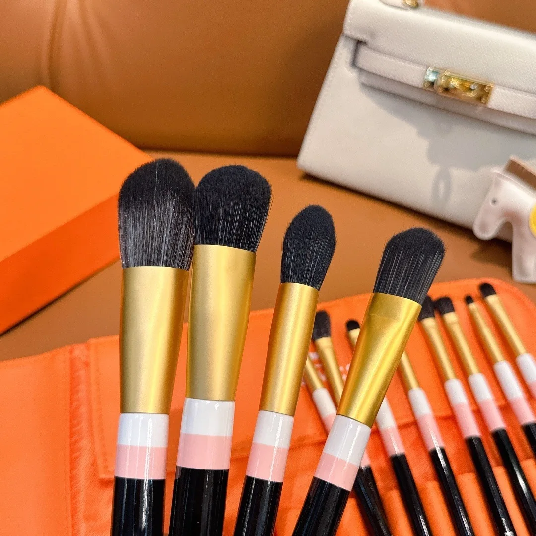 

Hot Selling Light Luxury 12-piece Makeup Brush Set Wool-made Gift Box Packaging Home Office Gift Men and Women Luxury Gift Box