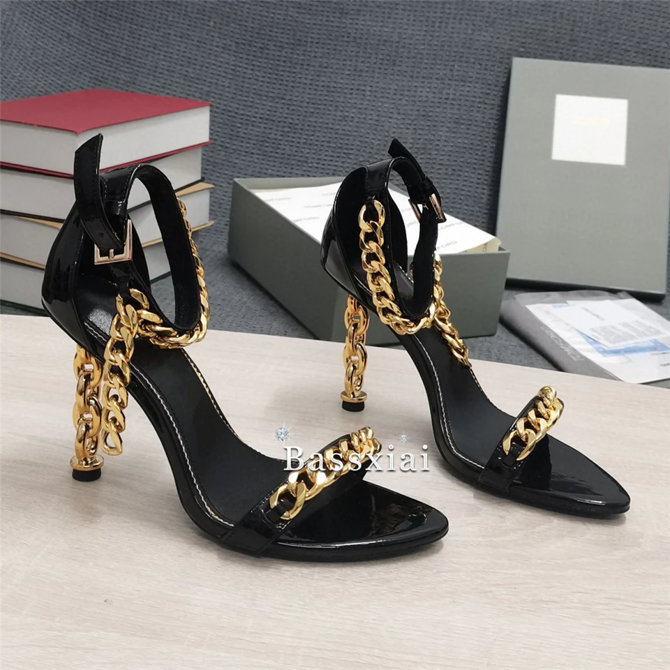 Luxury Chains One-Strap Modern Sandals Women Twist Strange Heel Patent Leather Multicolor Summer Shoes For Girls